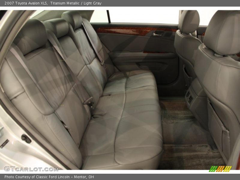 Titanium Metallic / Light Gray 2007 Toyota Avalon XLS