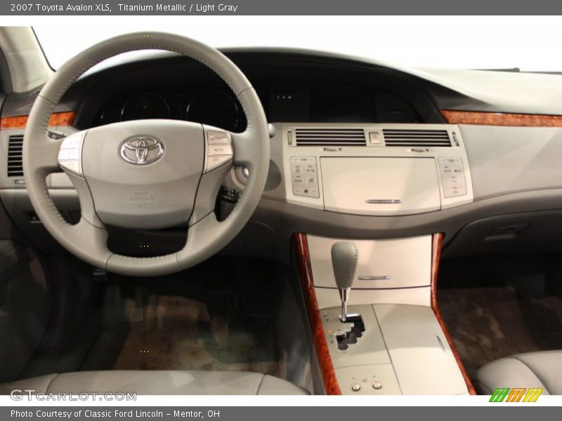 Titanium Metallic / Light Gray 2007 Toyota Avalon XLS