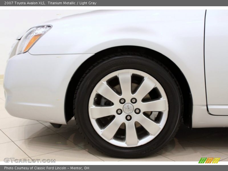 Titanium Metallic / Light Gray 2007 Toyota Avalon XLS