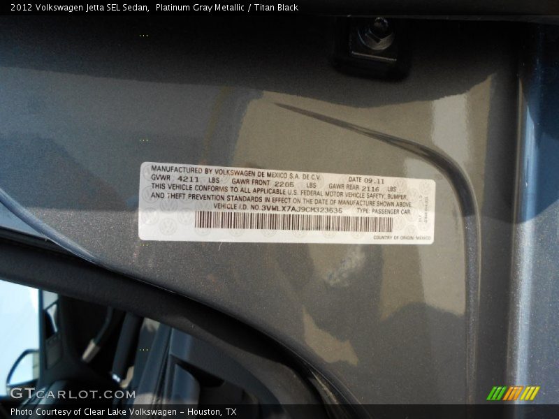 Platinum Gray Metallic / Titan Black 2012 Volkswagen Jetta SEL Sedan
