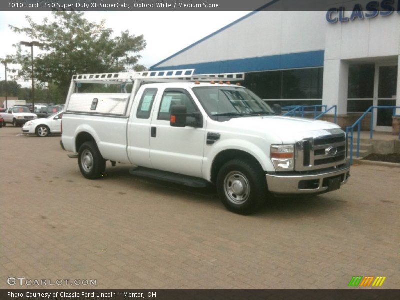 Oxford White / Medium Stone 2010 Ford F250 Super Duty XL SuperCab