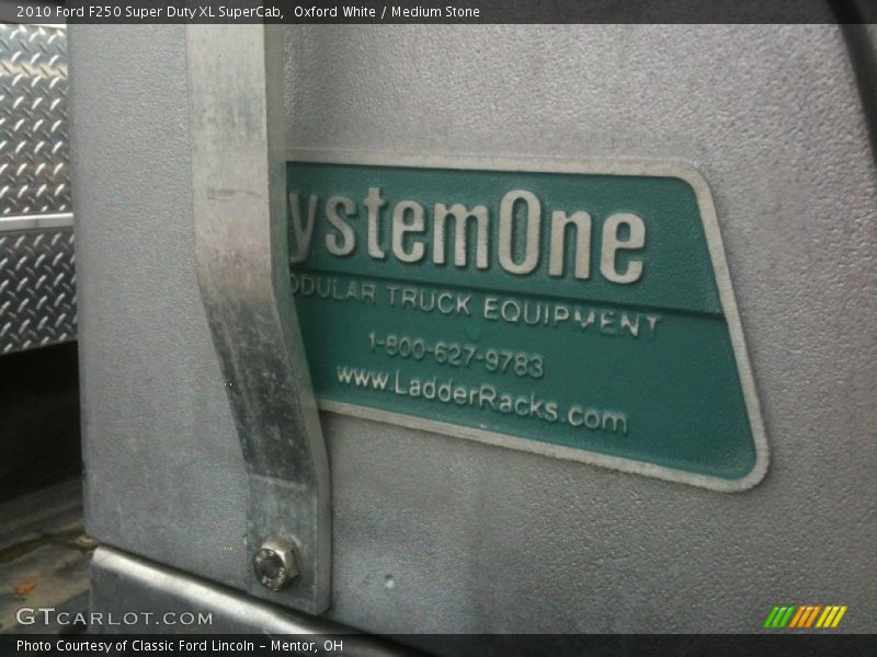 Oxford White / Medium Stone 2010 Ford F250 Super Duty XL SuperCab