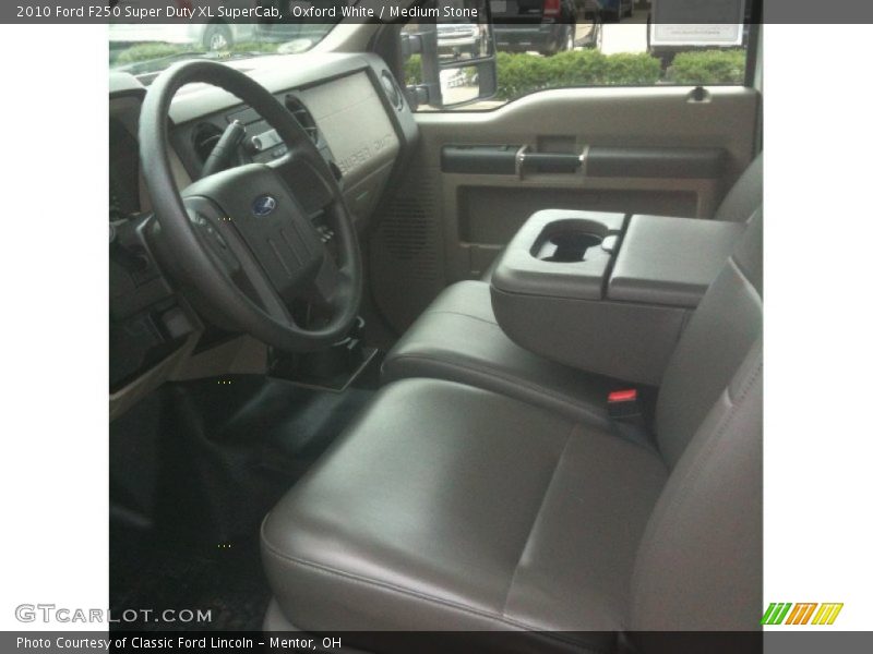Oxford White / Medium Stone 2010 Ford F250 Super Duty XL SuperCab