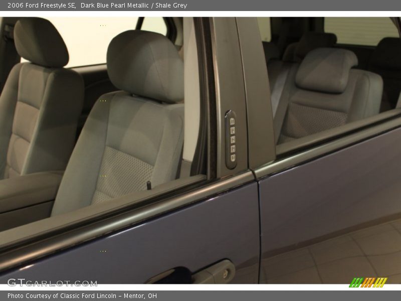 Dark Blue Pearl Metallic / Shale Grey 2006 Ford Freestyle SE