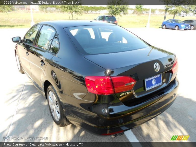 Black / Titan Black 2012 Volkswagen Jetta SE Sedan