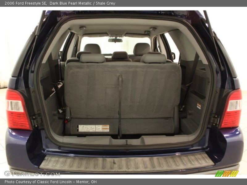  2006 Freestyle SE Trunk