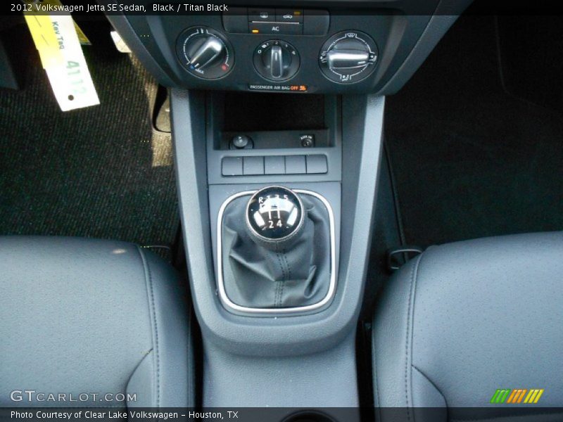 Black / Titan Black 2012 Volkswagen Jetta SE Sedan