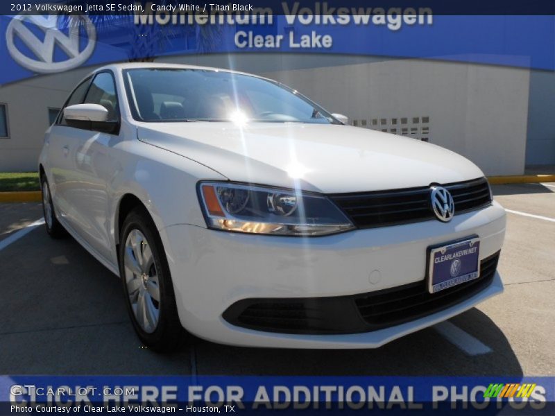 Candy White / Titan Black 2012 Volkswagen Jetta SE Sedan