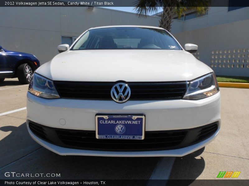 Candy White / Titan Black 2012 Volkswagen Jetta SE Sedan