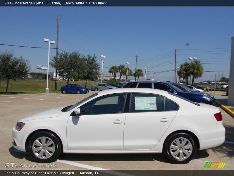 Candy White / Titan Black 2012 Volkswagen Jetta SE Sedan