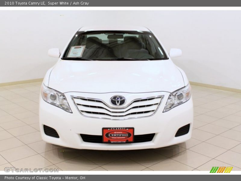 Super White / Ash Gray 2010 Toyota Camry LE
