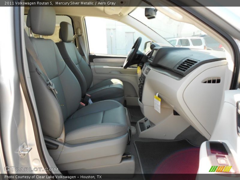 Mercury Silver Metallic / Aero Gray 2011 Volkswagen Routan S
