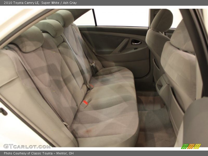 Super White / Ash Gray 2010 Toyota Camry LE
