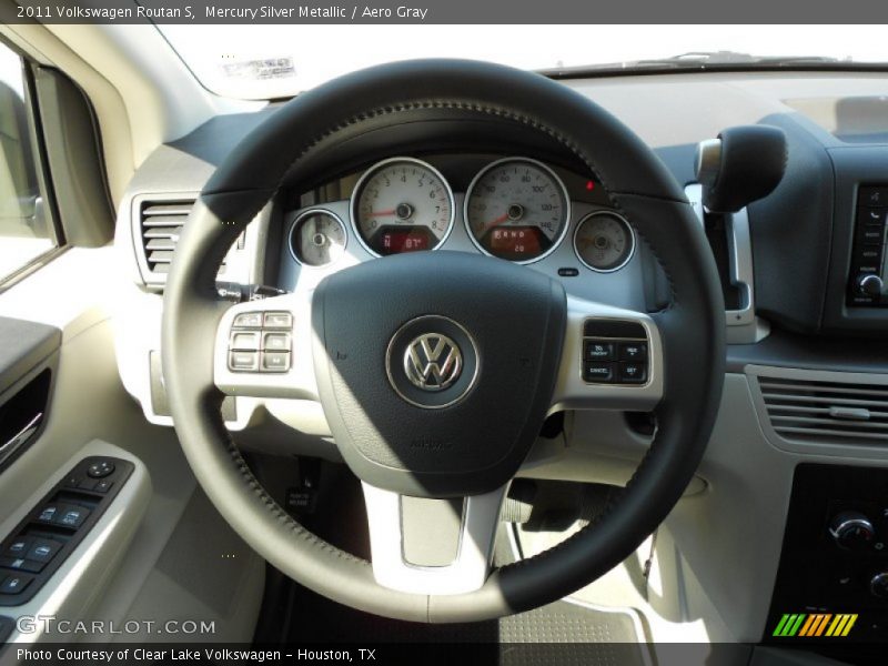 Mercury Silver Metallic / Aero Gray 2011 Volkswagen Routan S