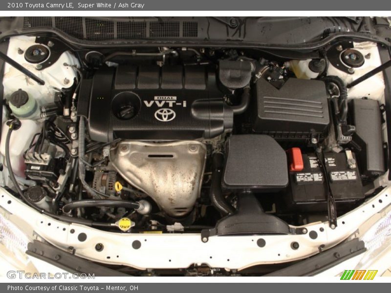 Super White / Ash Gray 2010 Toyota Camry LE