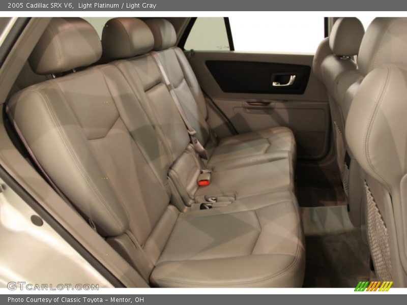 Light Platinum / Light Gray 2005 Cadillac SRX V6