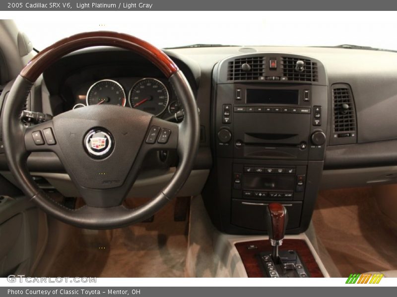 Light Platinum / Light Gray 2005 Cadillac SRX V6