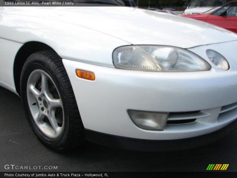 Pearl White / Ivory 1993 Lexus SC 400