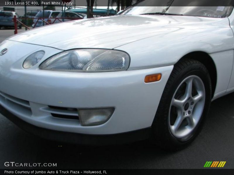 Pearl White / Ivory 1993 Lexus SC 400