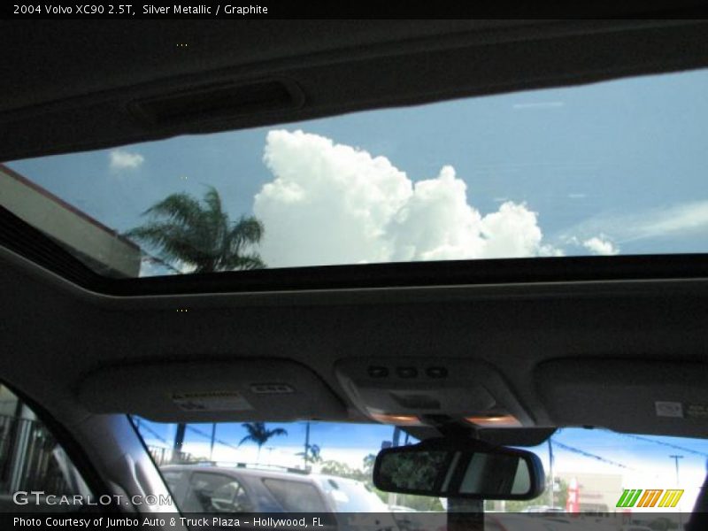 Silver Metallic / Graphite 2004 Volvo XC90 2.5T