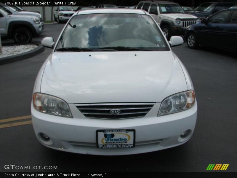 White / Gray 2002 Kia Spectra LS Sedan