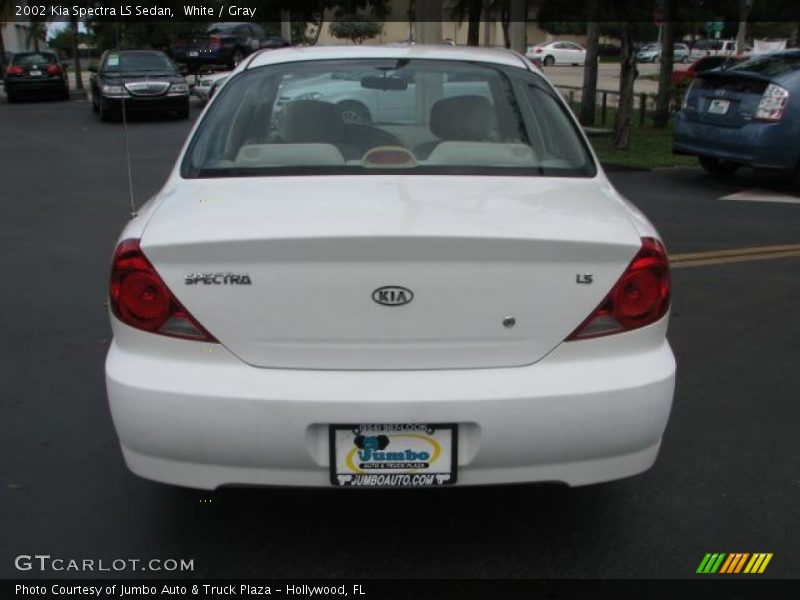 White / Gray 2002 Kia Spectra LS Sedan
