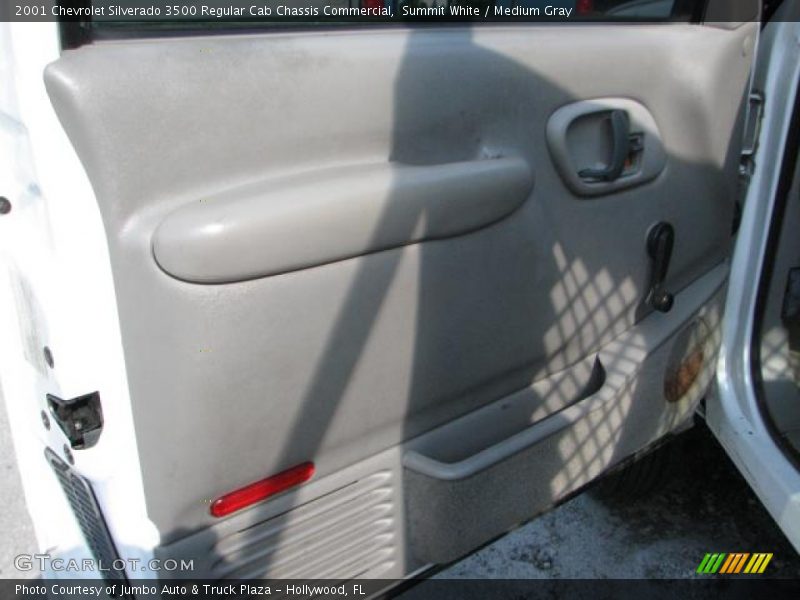 Summit White / Medium Gray 2001 Chevrolet Silverado 3500 Regular Cab Chassis Commercial