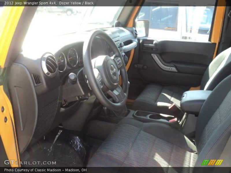 Dozer Yellow / Black 2012 Jeep Wrangler Sport 4x4