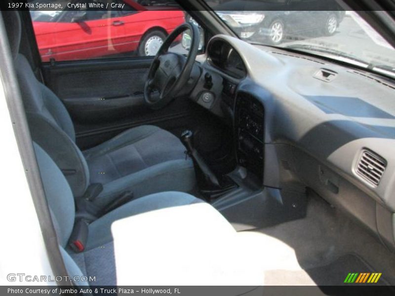 Crystal White / Gray 1997 Kia Sportage