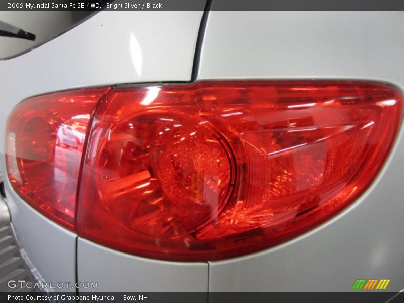Bright Silver / Black 2009 Hyundai Santa Fe SE 4WD
