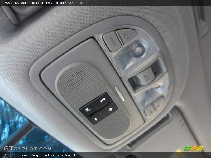 Bright Silver / Black 2009 Hyundai Santa Fe SE 4WD