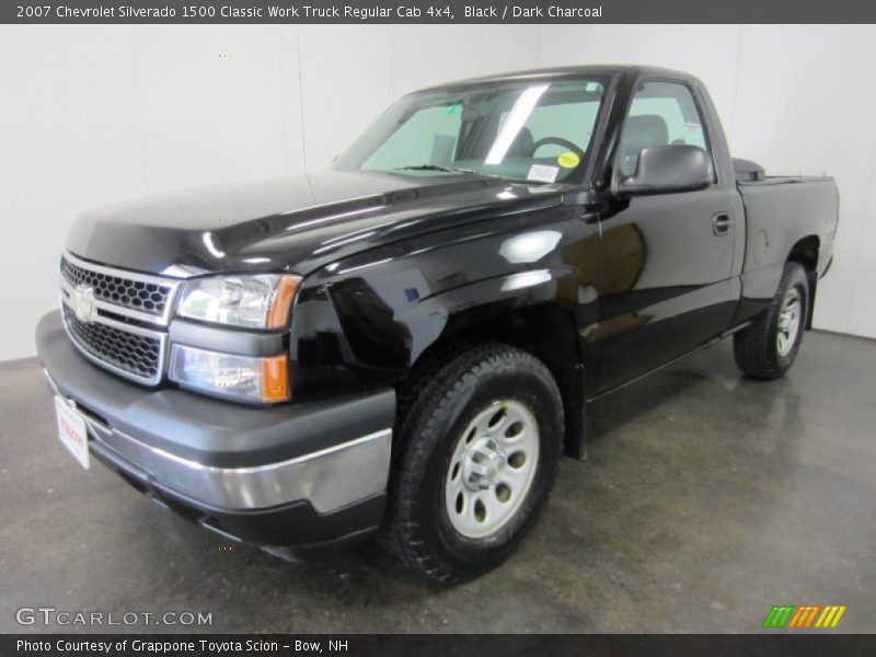 Front 3/4 View of 2007 Silverado 1500 Classic Work Truck Regular Cab 4x4