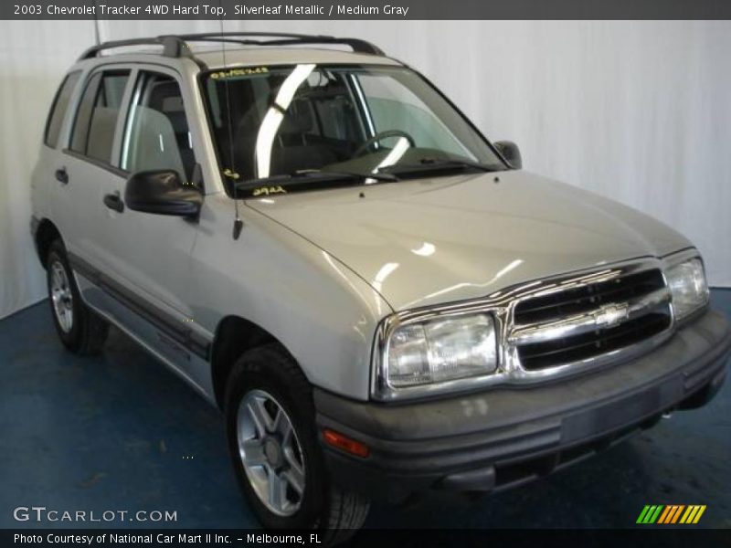 Silverleaf Metallic / Medium Gray 2003 Chevrolet Tracker 4WD Hard Top