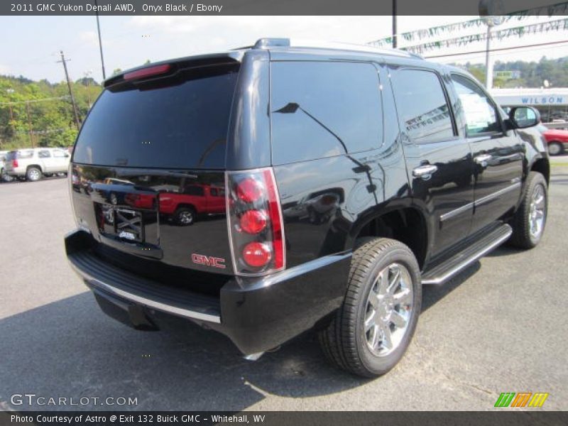 Onyx Black / Ebony 2011 GMC Yukon Denali AWD