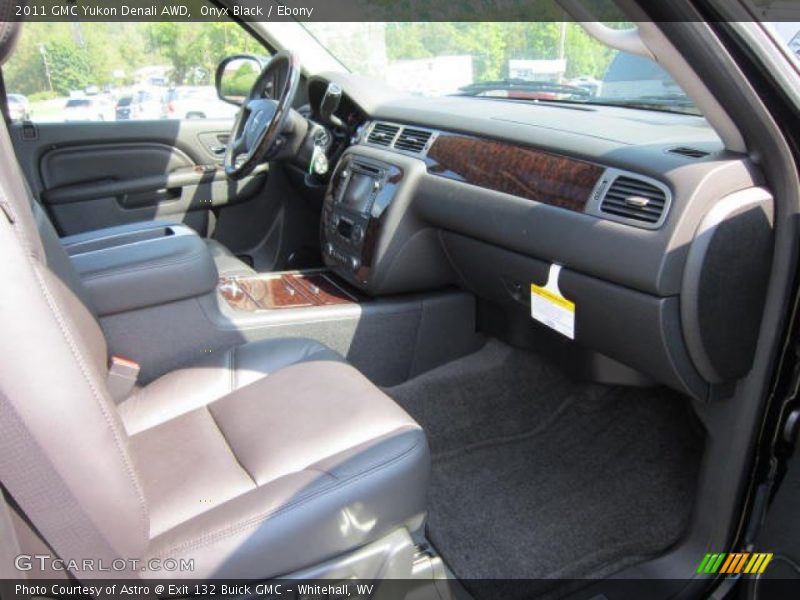 Onyx Black / Ebony 2011 GMC Yukon Denali AWD