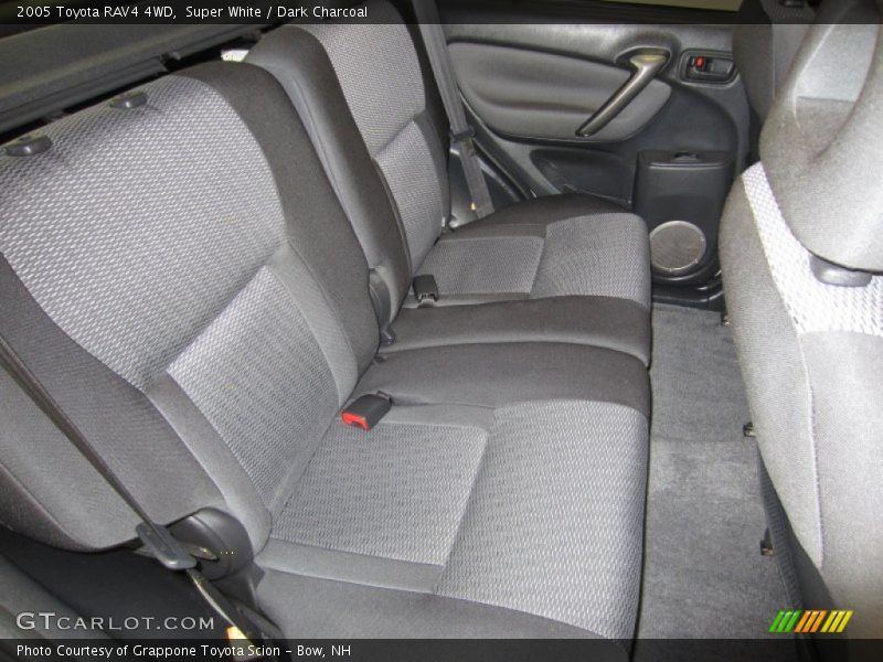 Super White / Dark Charcoal 2005 Toyota RAV4 4WD