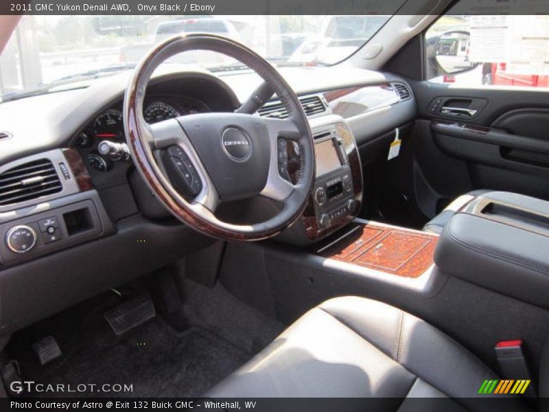 Onyx Black / Ebony 2011 GMC Yukon Denali AWD