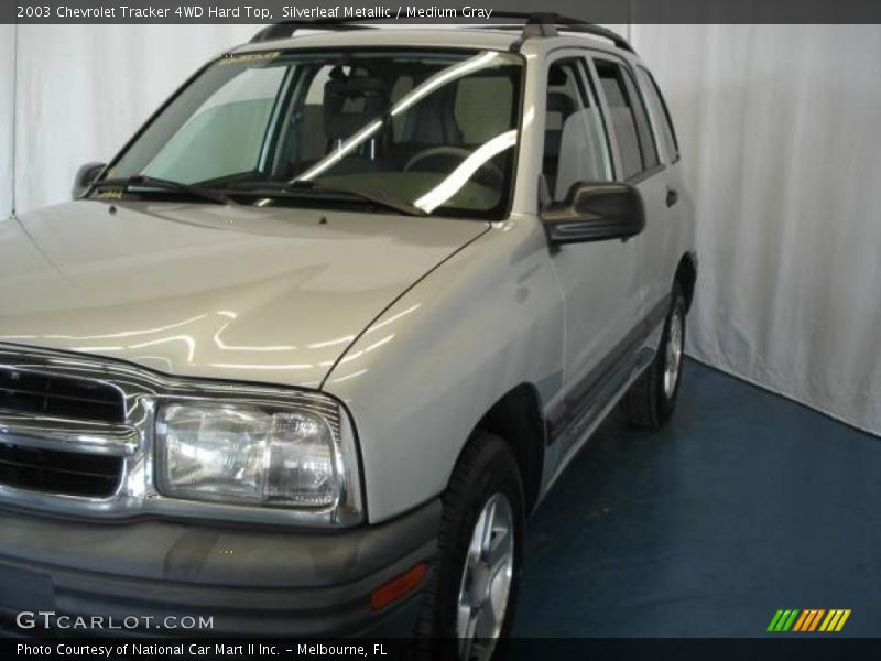 Silverleaf Metallic / Medium Gray 2003 Chevrolet Tracker 4WD Hard Top