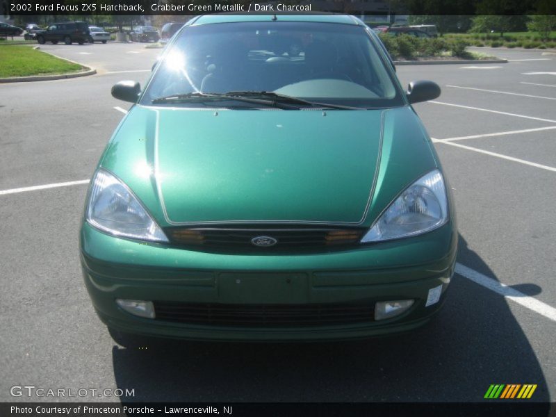 Grabber Green Metallic / Dark Charcoal 2002 Ford Focus ZX5 Hatchback