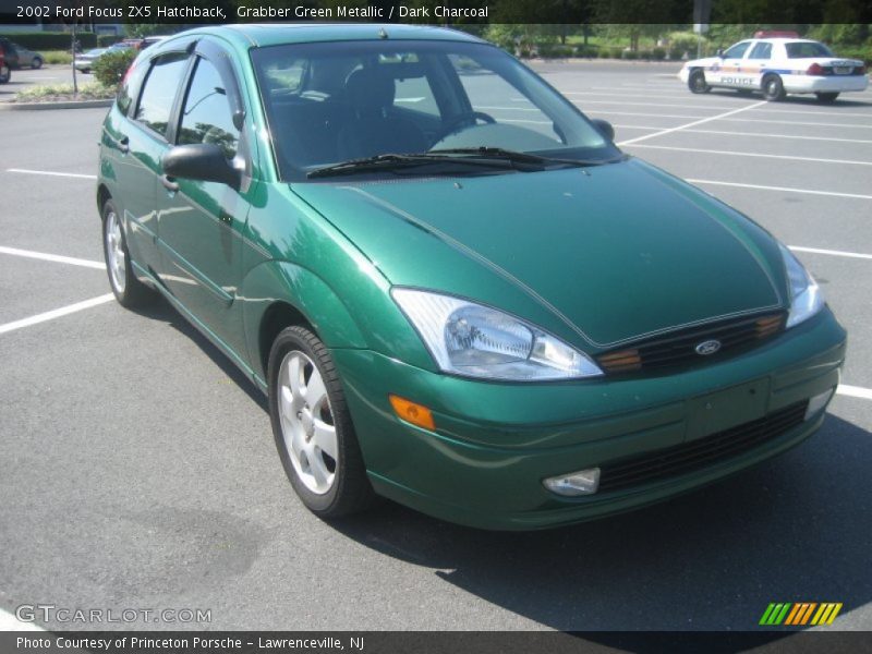 Front 3/4 View of 2002 Focus ZX5 Hatchback