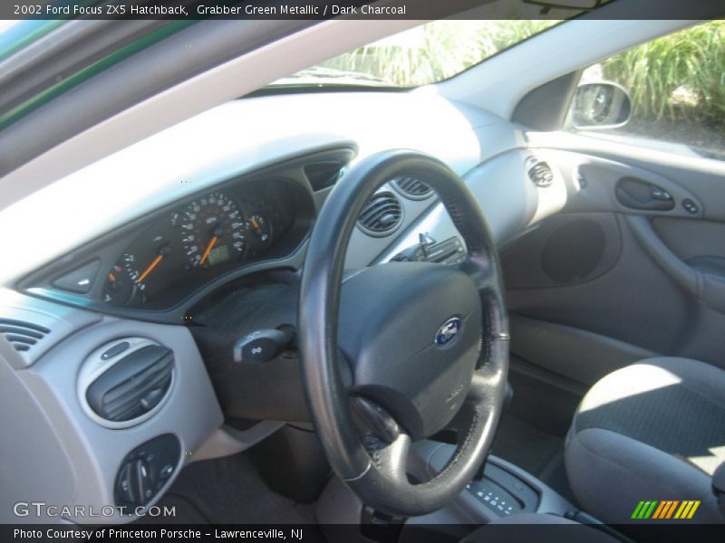 Grabber Green Metallic / Dark Charcoal 2002 Ford Focus ZX5 Hatchback