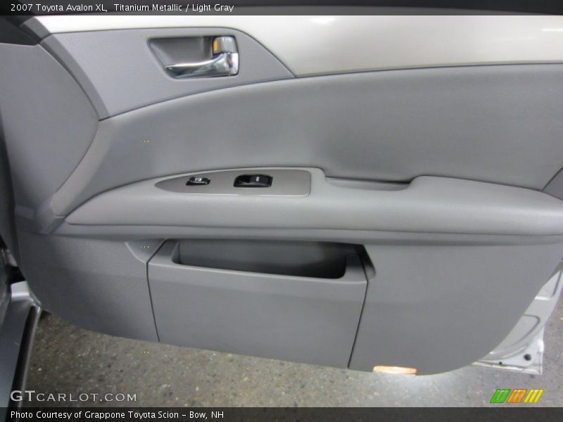 Titanium Metallic / Light Gray 2007 Toyota Avalon XL