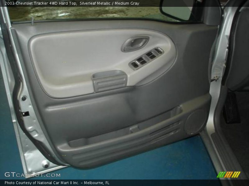 Silverleaf Metallic / Medium Gray 2003 Chevrolet Tracker 4WD Hard Top
