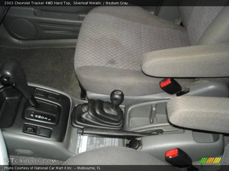Silverleaf Metallic / Medium Gray 2003 Chevrolet Tracker 4WD Hard Top