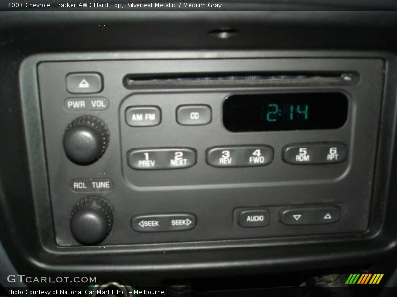 Silverleaf Metallic / Medium Gray 2003 Chevrolet Tracker 4WD Hard Top