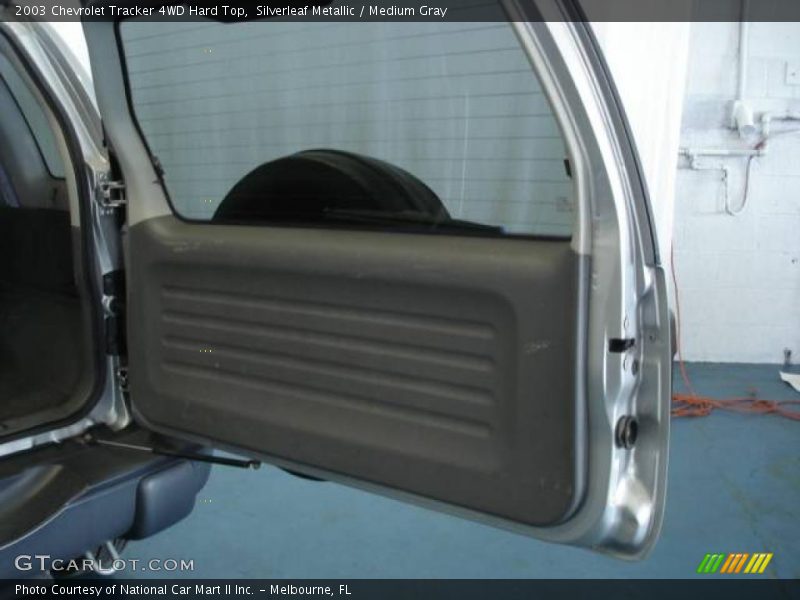 Silverleaf Metallic / Medium Gray 2003 Chevrolet Tracker 4WD Hard Top