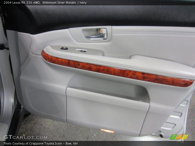 Millinnium Silver Metallic / Ivory 2004 Lexus RX 330 AWD