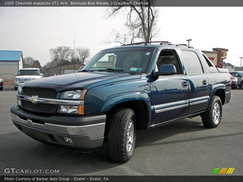 Bermuda Blue Metallic / Gray/Dark Charcoal 2005 Chevrolet Avalanche Z71 4x4