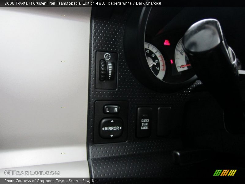Iceberg White / Dark Charcoal 2008 Toyota FJ Cruiser Trail Teams Special Edition 4WD
