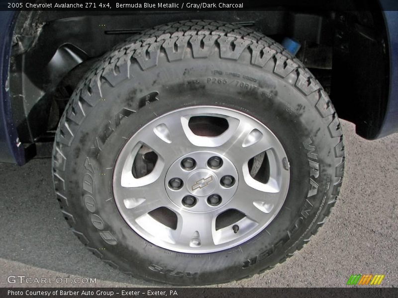 Bermuda Blue Metallic / Gray/Dark Charcoal 2005 Chevrolet Avalanche Z71 4x4
